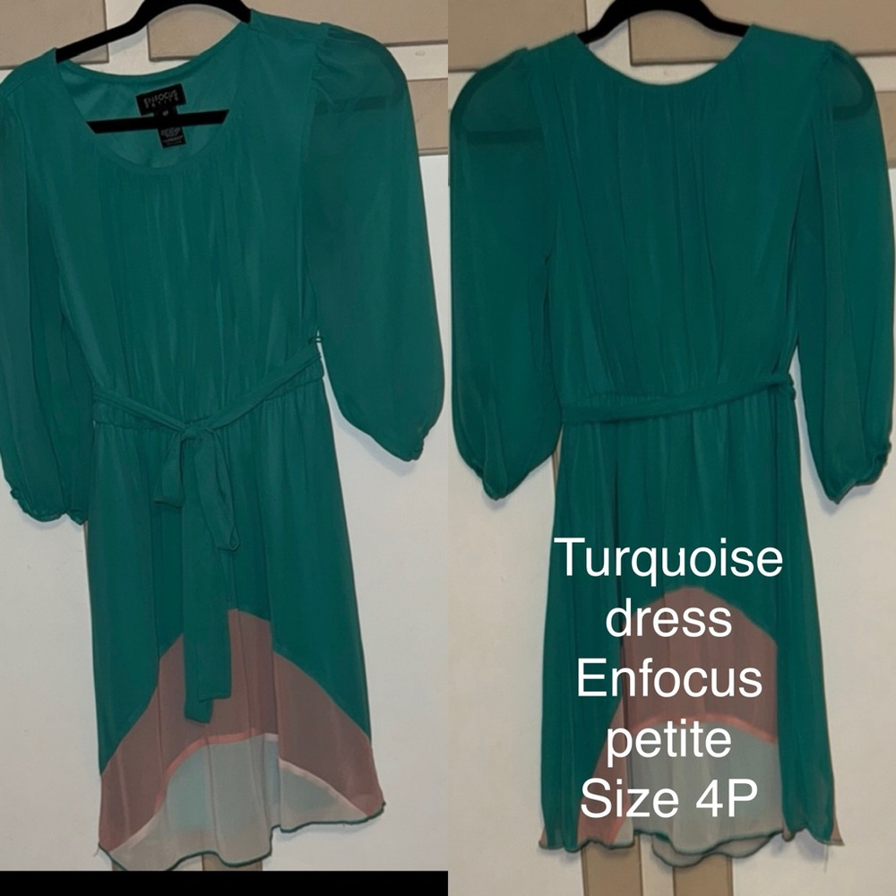 Assorted dresses - Picture 5 of 13